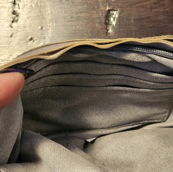 Sash Crossbody - Picture 3 of 4